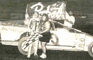 buzzie.jpg (18983 bytes)